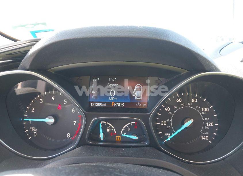 Photo 7 of 2018 Ford Escape SE (VIN 1FMCU9G9XJUB49497)