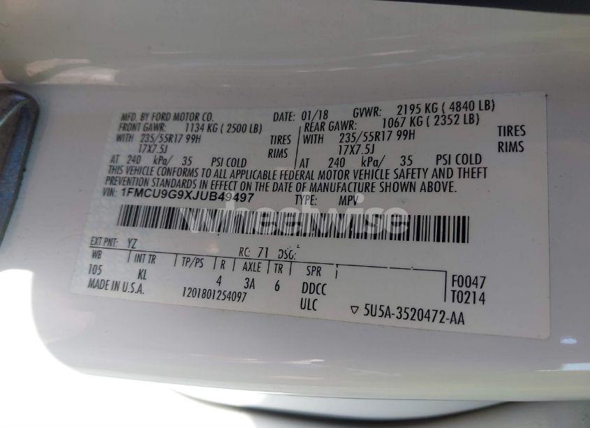 Photo 9 of 2018 Ford Escape SE (VIN 1FMCU9G9XJUB49497)