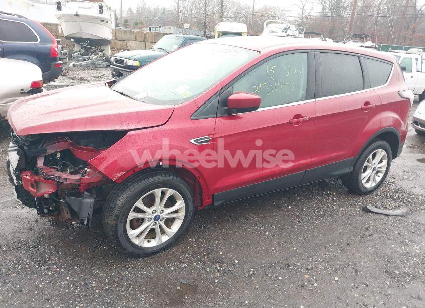 Photo 2 of 2017 Ford Escape SE (VIN 1FMCU9GD0HUA18027)