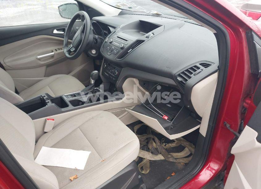 Photo 5 of 2017 Ford Escape SE (VIN 1FMCU9GD0HUA18027)