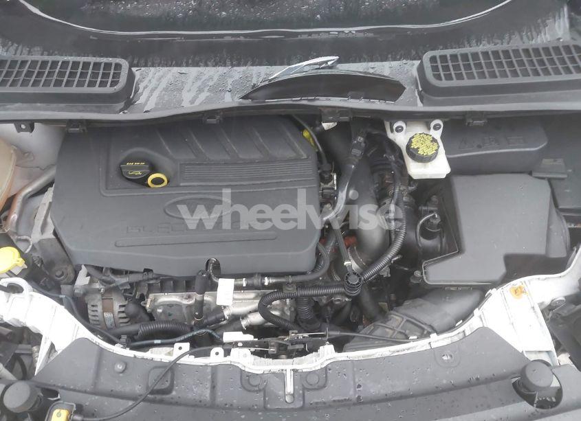 Photo 10 of 2017 Ford Escape SE (VIN 1FMCU9GD0HUA41243)