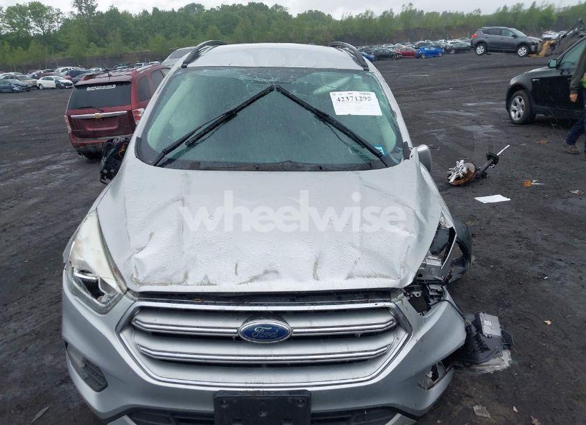 Photo 12 of 2017 Ford Escape SE (VIN 1FMCU9GD0HUA86621)