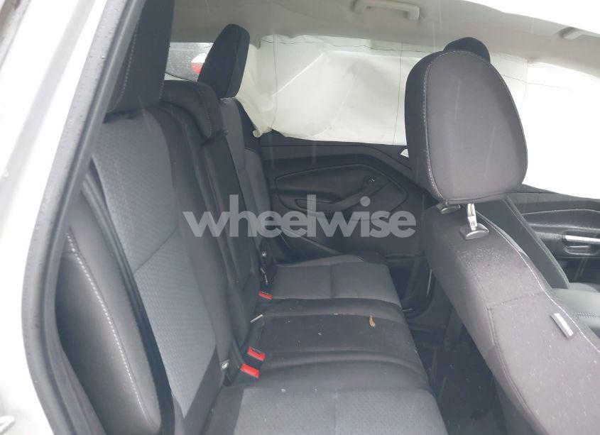 Photo 8 of 2017 Ford Escape SE (VIN 1FMCU9GD0HUA86621)