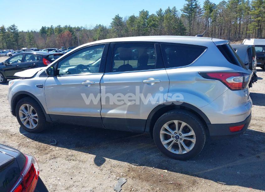 Photo 14 of 2017 Ford Escape SE (VIN 1FMCU9GD0HUB03322)