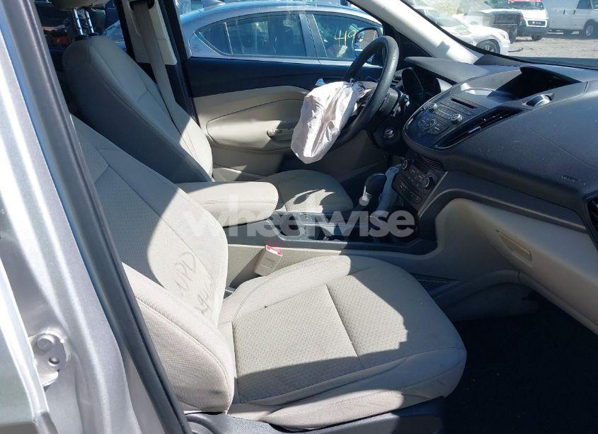 Photo 5 of 2017 Ford Escape SE (VIN 1FMCU9GD0HUB03322)