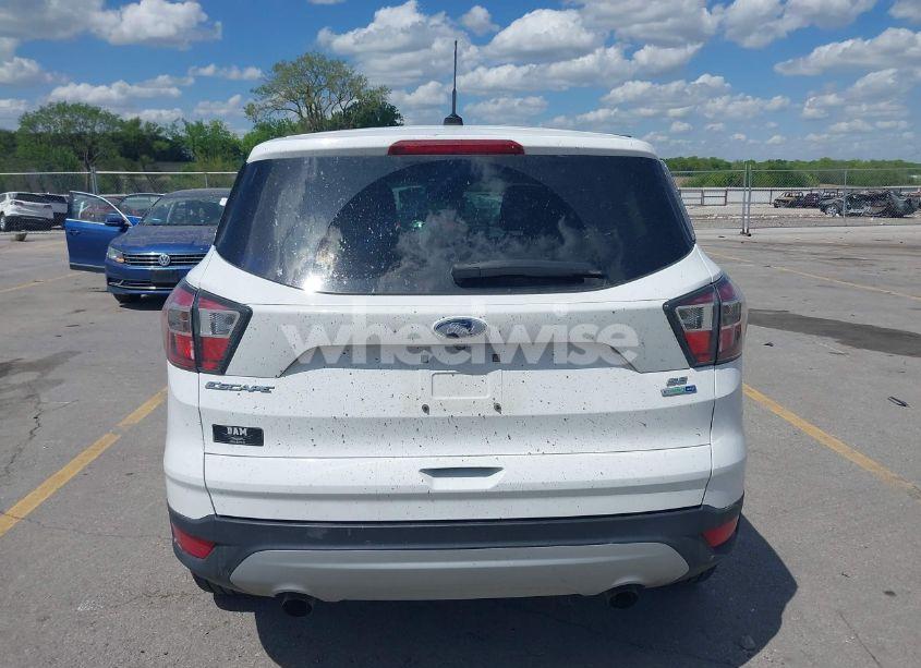 Photo 16 of 2017 Ford Escape SE (VIN 1FMCU9GD0HUB13350)