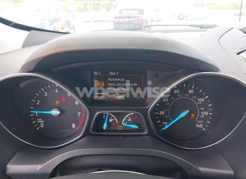 Photo 7 of 2017 Ford Escape SE (VIN 1FMCU9GD0HUB13350)