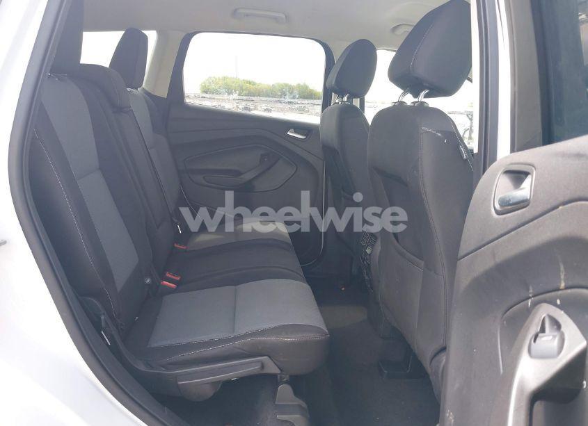 Photo 8 of 2017 Ford Escape SE (VIN 1FMCU9GD0HUB13350)