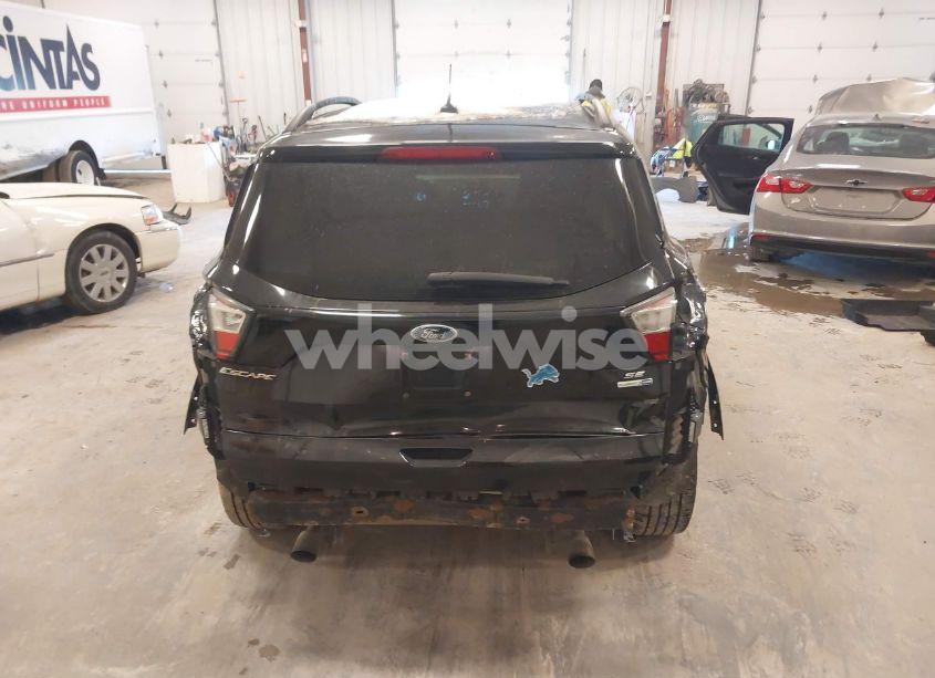 Photo 16 of 2017 Ford Escape SE (VIN 1FMCU9GD0HUB41326)