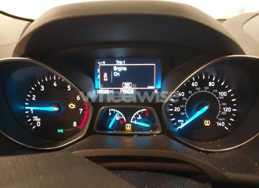 Photo 7 of 2017 Ford Escape SE (VIN 1FMCU9GD0HUB41326)