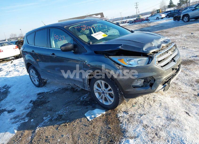 2017 Ford Escape SE (VIN 1FMCU9GD0HUB71734) main photo