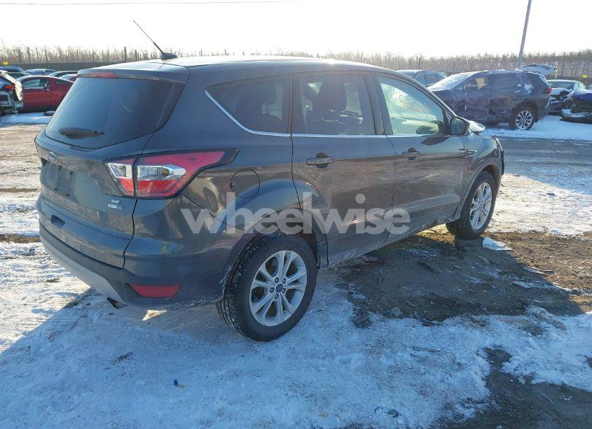 Photo 4 of 2017 Ford Escape SE (VIN 1FMCU9GD0HUB71734)