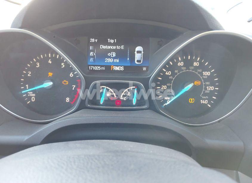 Photo 7 of 2017 Ford Escape SE (VIN 1FMCU9GD0HUB71734)