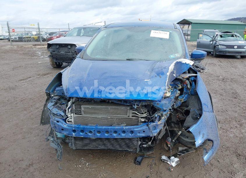 Photo 6 of 2017 Ford Escape SE (VIN 1FMCU9GD0HUC32743)