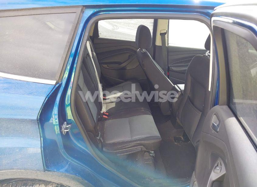 Photo 8 of 2017 Ford Escape SE (VIN 1FMCU9GD0HUC32743)