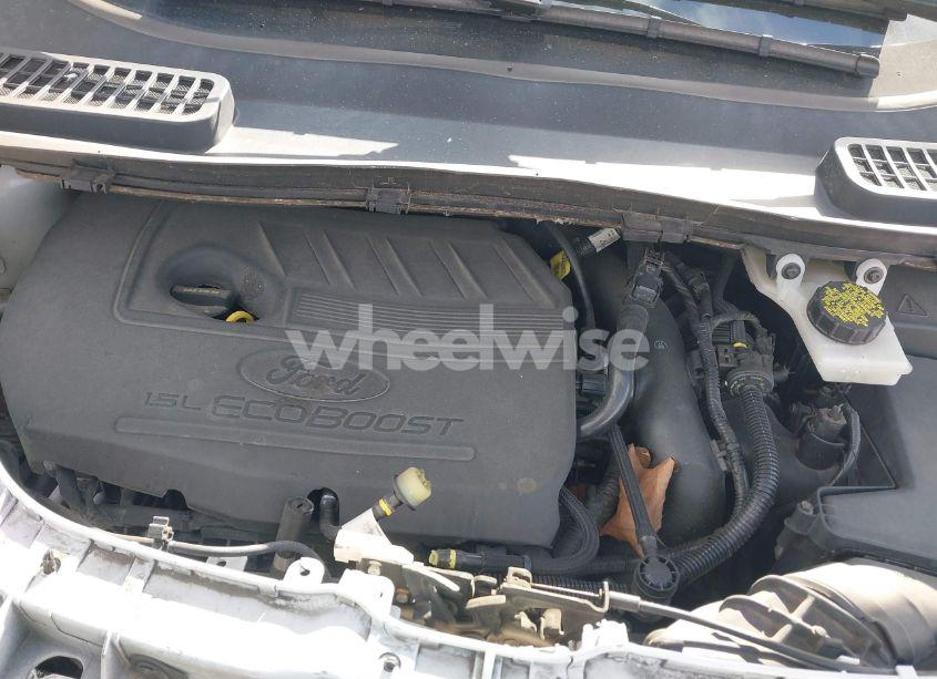 Photo 10 of 2017 Ford Escape SE (VIN 1FMCU9GD0HUC36663)