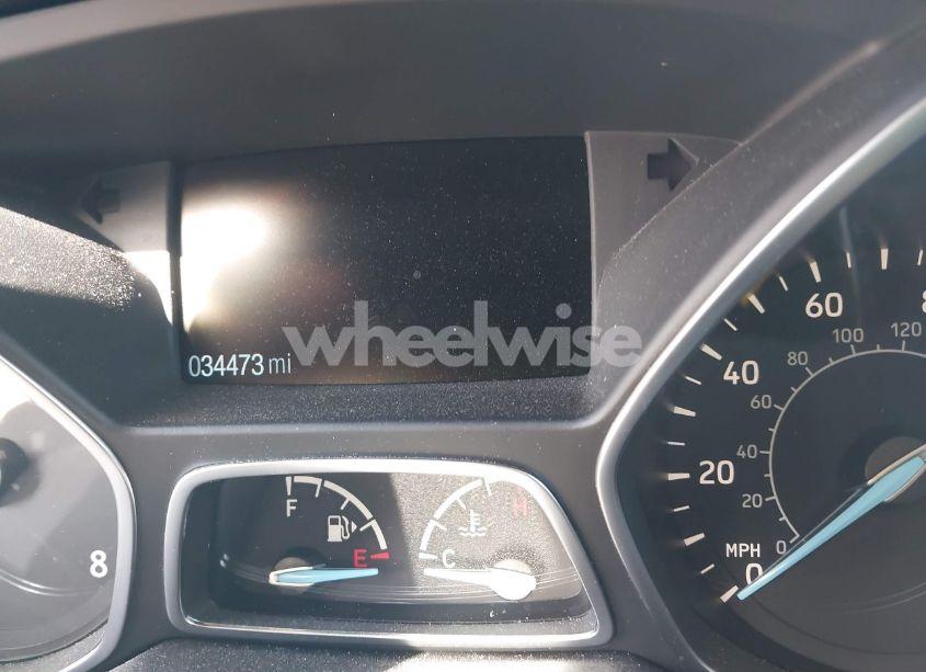 Photo 7 of 2017 Ford Escape SE (VIN 1FMCU9GD0HUC36663)