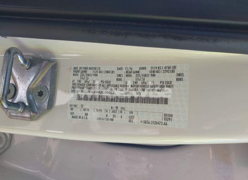 Photo 9 of 2017 Ford Escape SE (VIN 1FMCU9GD0HUC36663)