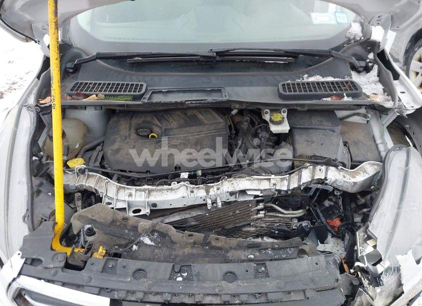 Photo 10 of 2017 Ford Escape SE (VIN 1FMCU9GD0HUC46190)