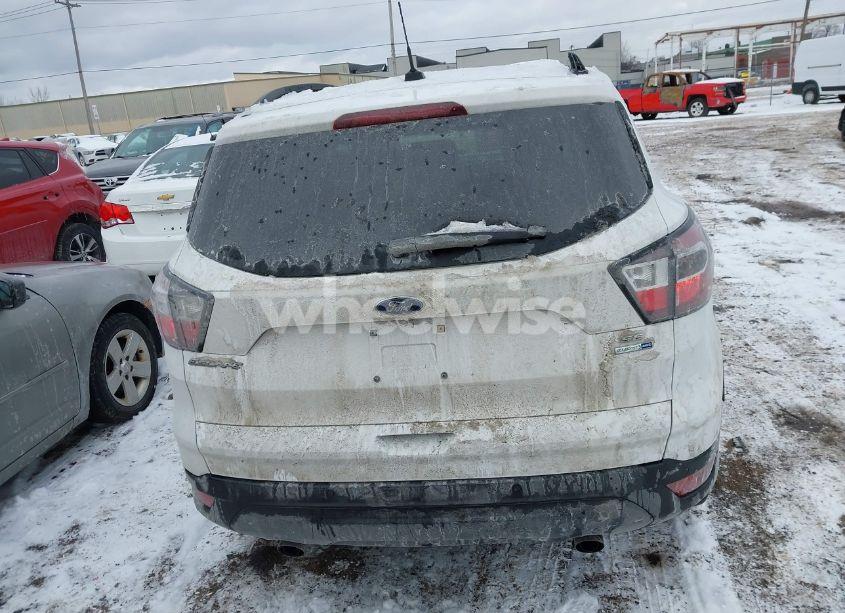 Photo 16 of 2017 Ford Escape SE (VIN 1FMCU9GD0HUC46190)