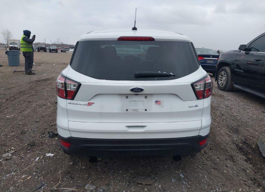 Photo 16 of 2017 Ford Escape SE (VIN 1FMCU9GD0HUD09207)
