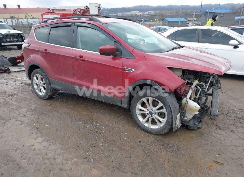 2017 Ford Escape SE (VIN 1FMCU9GD0HUD15055) main photo