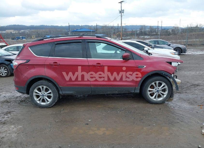 Photo 14 of 2017 Ford Escape SE (VIN 1FMCU9GD0HUD15055)