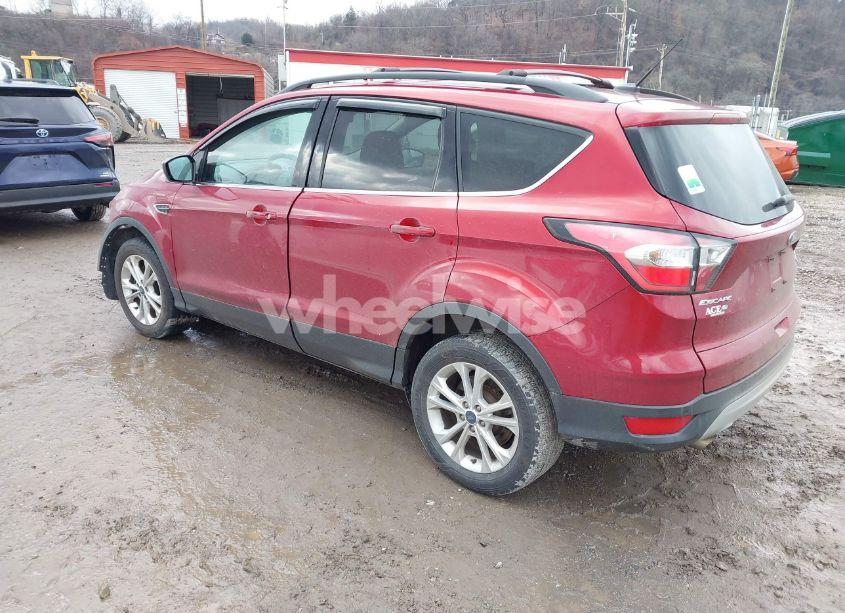 Photo 3 of 2017 Ford Escape SE (VIN 1FMCU9GD0HUD15055)