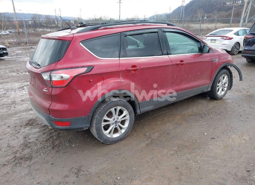 Photo 4 of 2017 Ford Escape SE (VIN 1FMCU9GD0HUD15055)