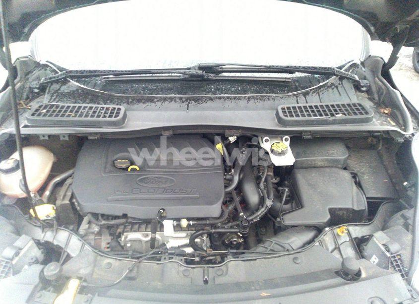 Photo 10 of 2017 Ford Escape SE (VIN 1FMCU9GD0HUD71321)