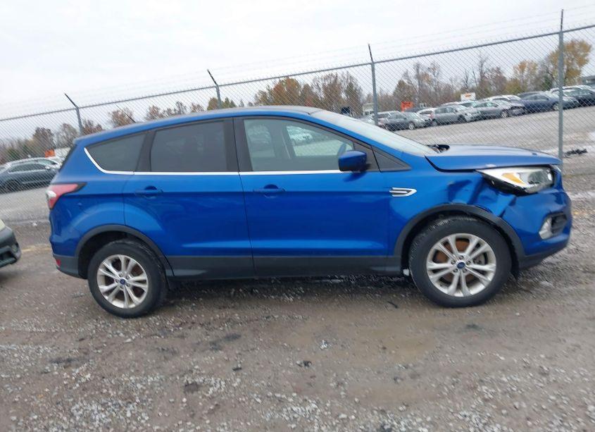 Photo 13 of 2017 Ford Escape SE (VIN 1FMCU9GD0HUE23000)