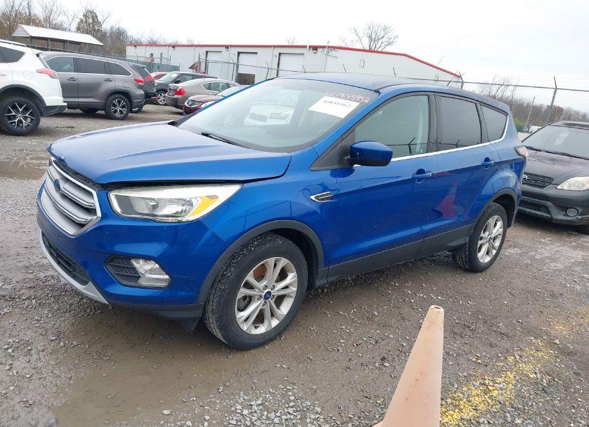 Photo 2 of 2017 Ford Escape SE (VIN 1FMCU9GD0HUE23000)