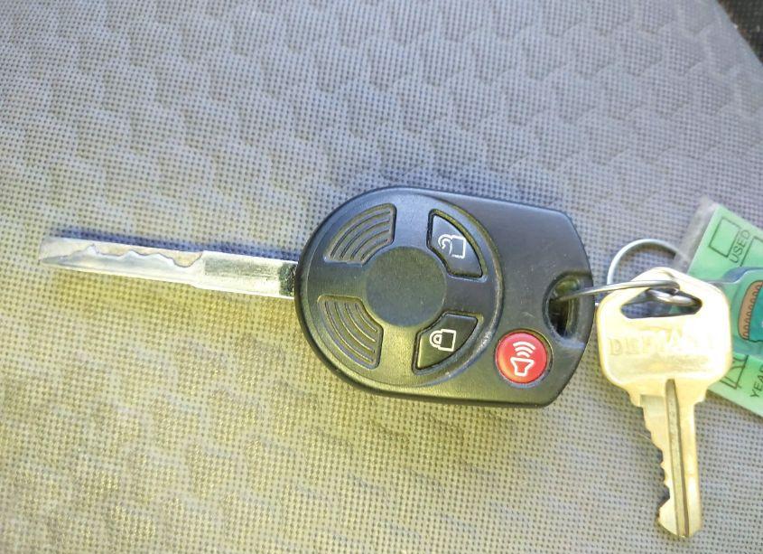 Photo 11 of 2017 Ford Escape SE (VIN 1FMCU9GD0HUE42730)