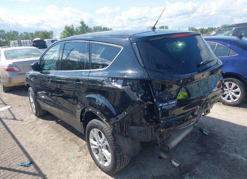 Photo 15 of 2017 Ford Escape SE (VIN 1FMCU9GD0HUE70446)