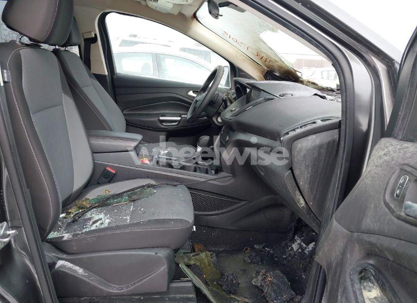 Photo 5 of 2017 Ford Escape SE (VIN 1FMCU9GD0HUE93029)