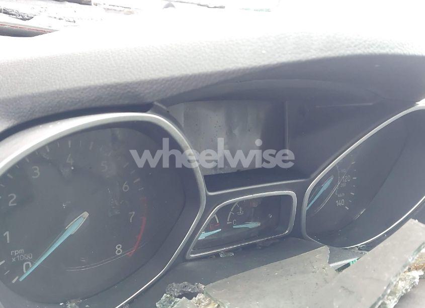 Photo 7 of 2017 Ford Escape SE (VIN 1FMCU9GD0HUE93029)