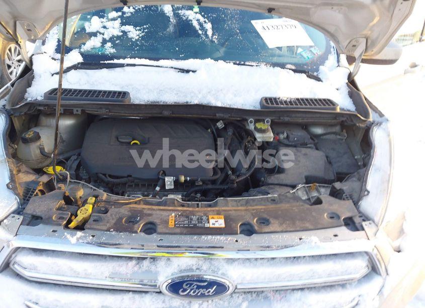 Photo 10 of 2017 Ford Escape SE (VIN 1FMCU9GD0HUF04174)