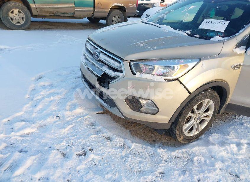 Photo 6 of 2017 Ford Escape SE (VIN 1FMCU9GD0HUF04174)