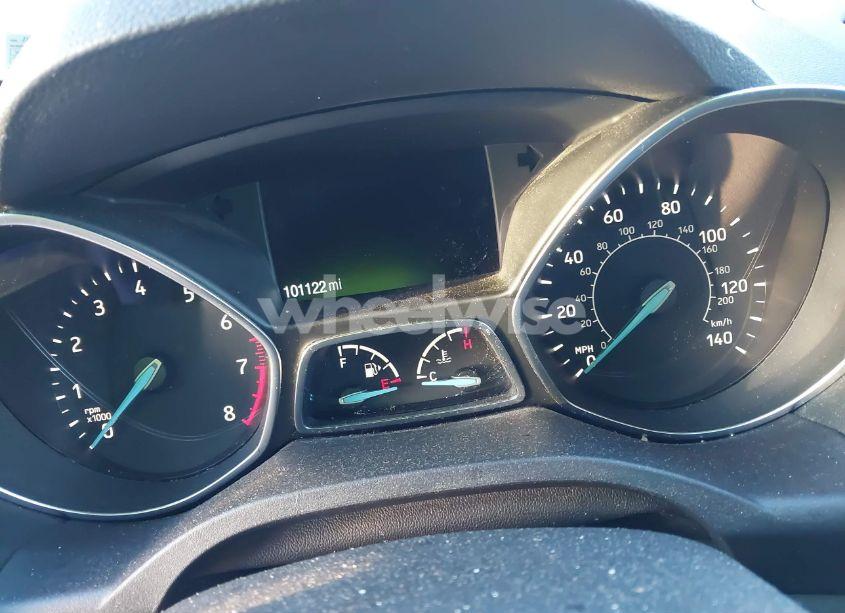 Photo 7 of 2017 Ford Escape SE (VIN 1FMCU9GD0HUF04174)