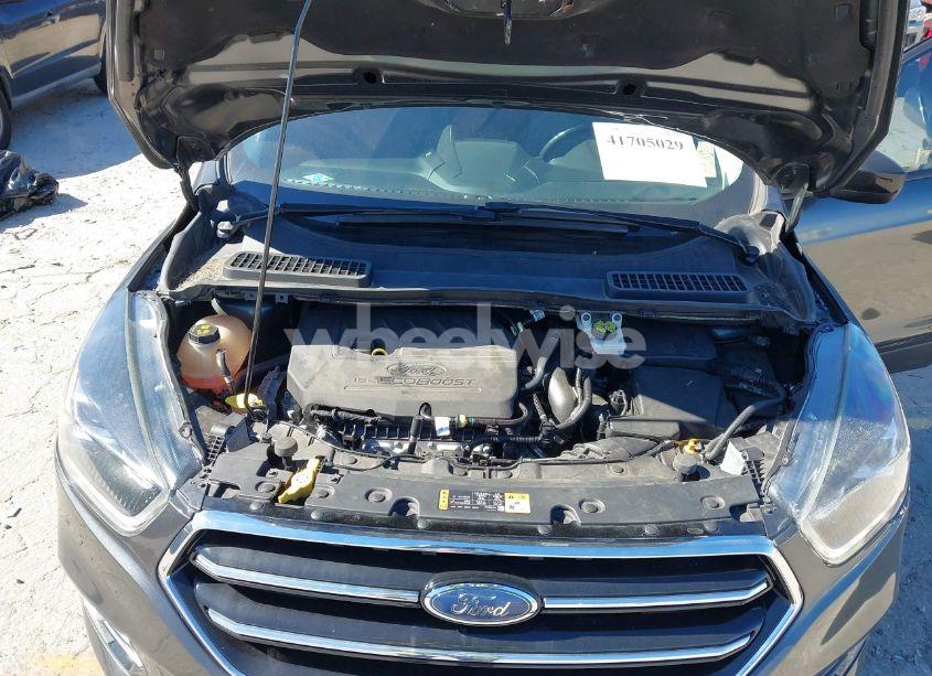 Photo 10 of 2018 Ford Escape SE (VIN 1FMCU9GD0JUA40096)