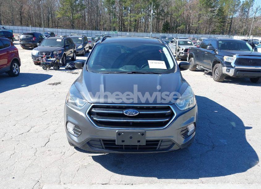 Photo 6 of 2018 Ford Escape SE (VIN 1FMCU9GD0JUA40096)