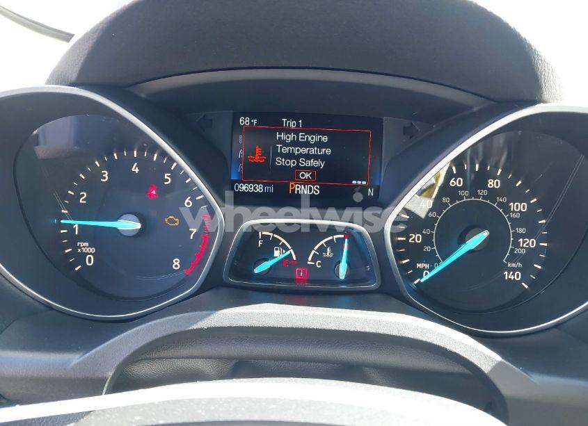 Photo 7 of 2018 Ford Escape SE (VIN 1FMCU9GD0JUA40096)