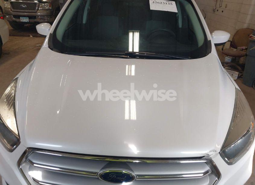 Photo 12 of 2018 Ford Escape SE (VIN 1FMCU9GD0JUA71655)