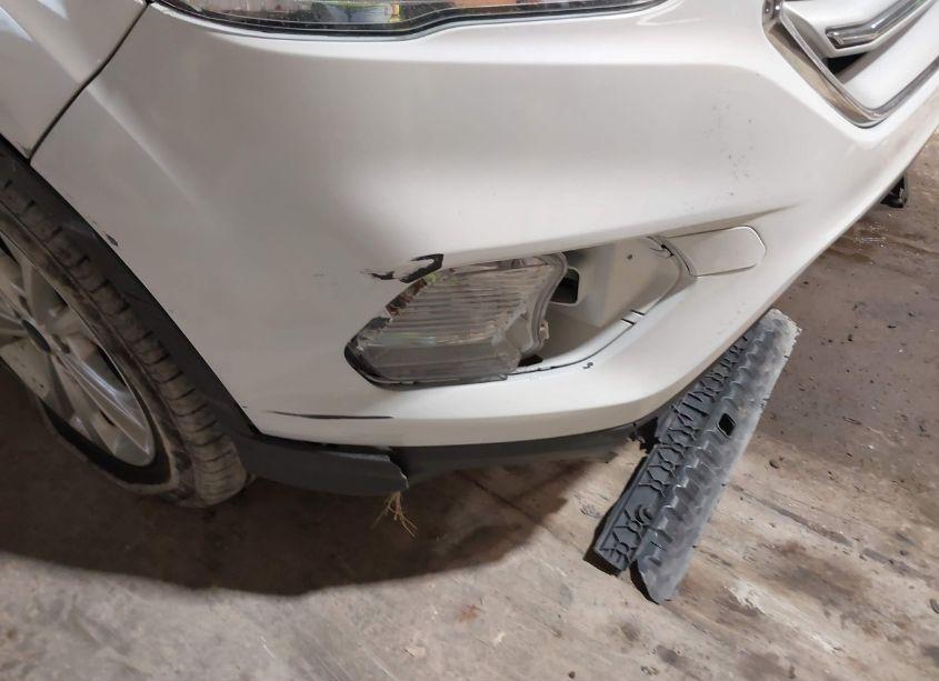 Photo 17 of 2018 Ford Escape SE (VIN 1FMCU9GD0JUA85510)