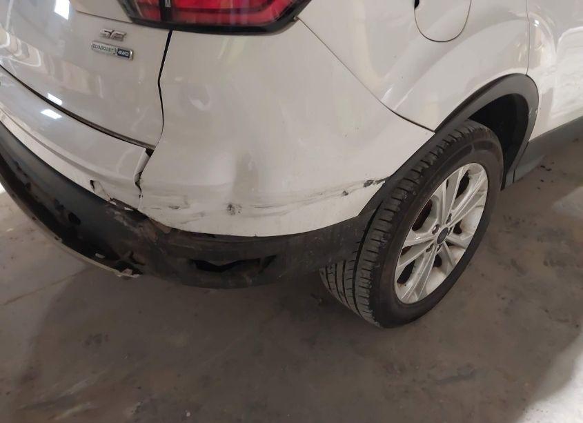 Photo 19 of 2018 Ford Escape SE (VIN 1FMCU9GD0JUA85510)