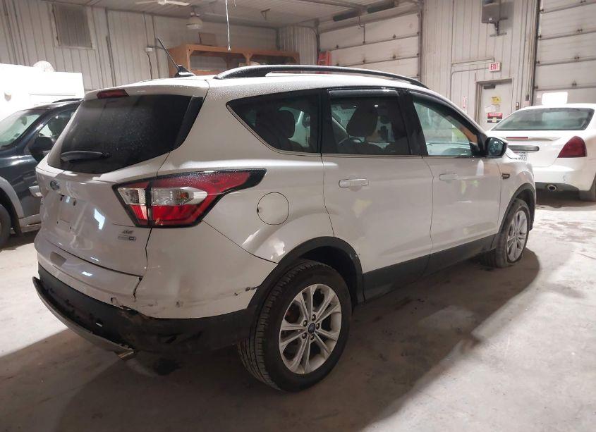 Photo 4 of 2018 Ford Escape SE (VIN 1FMCU9GD0JUA85510)