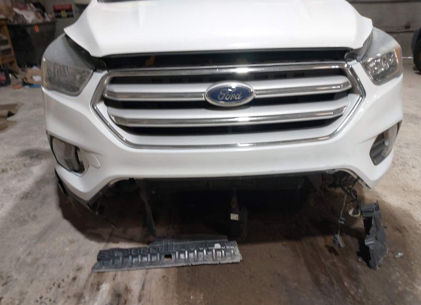 Photo 6 of 2018 Ford Escape SE (VIN 1FMCU9GD0JUA85510)