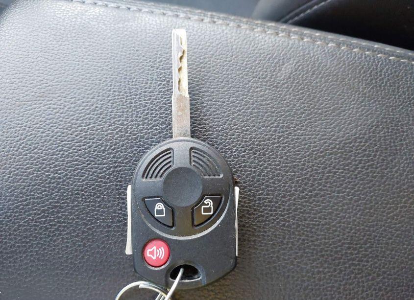 Photo 11 of 2018 Ford Escape SE (VIN 1FMCU9GD0JUB00992)