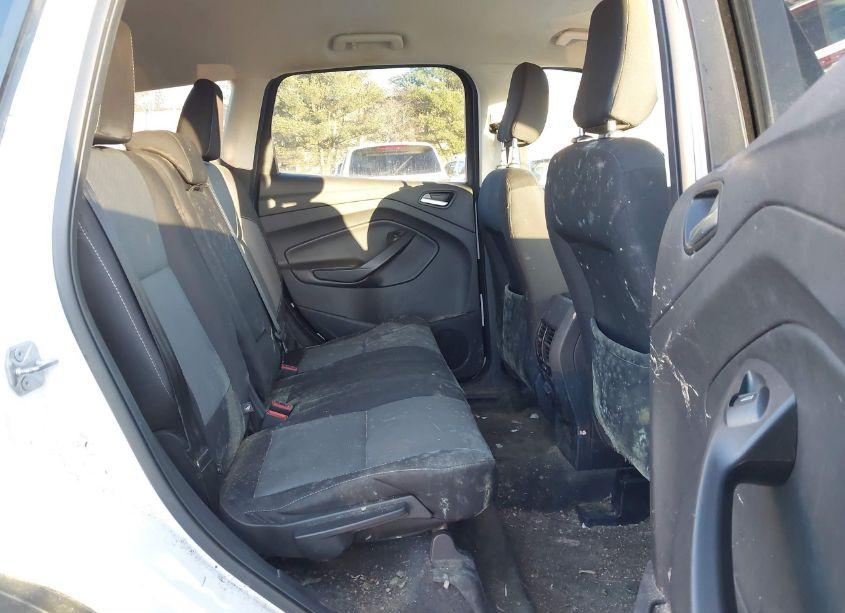 Photo 8 of 2018 Ford Escape SE (VIN 1FMCU9GD0JUB00992)