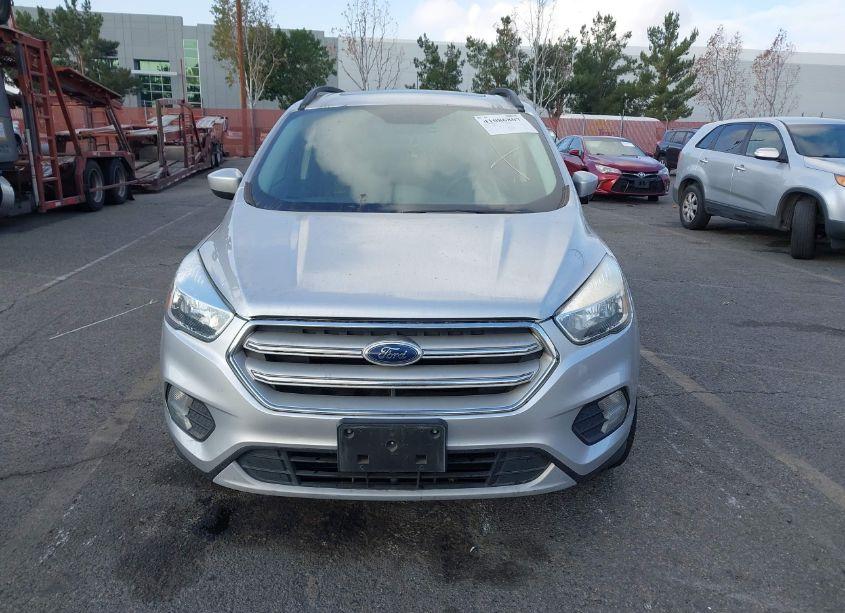 Photo 12 of 2018 Ford Escape SE (VIN 1FMCU9GD0JUB15718)